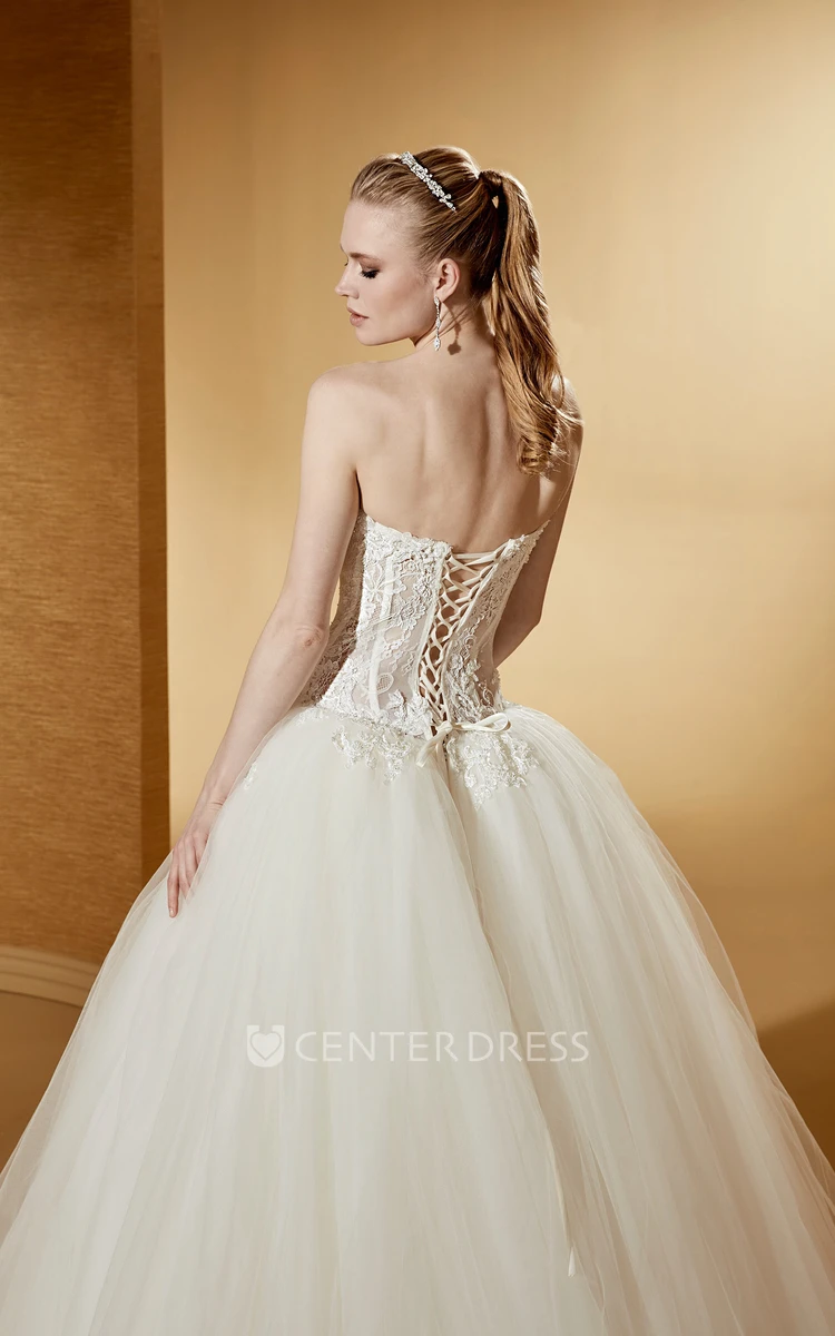 Special Sweetheart Ball Gown With Appliques Illusion Corset