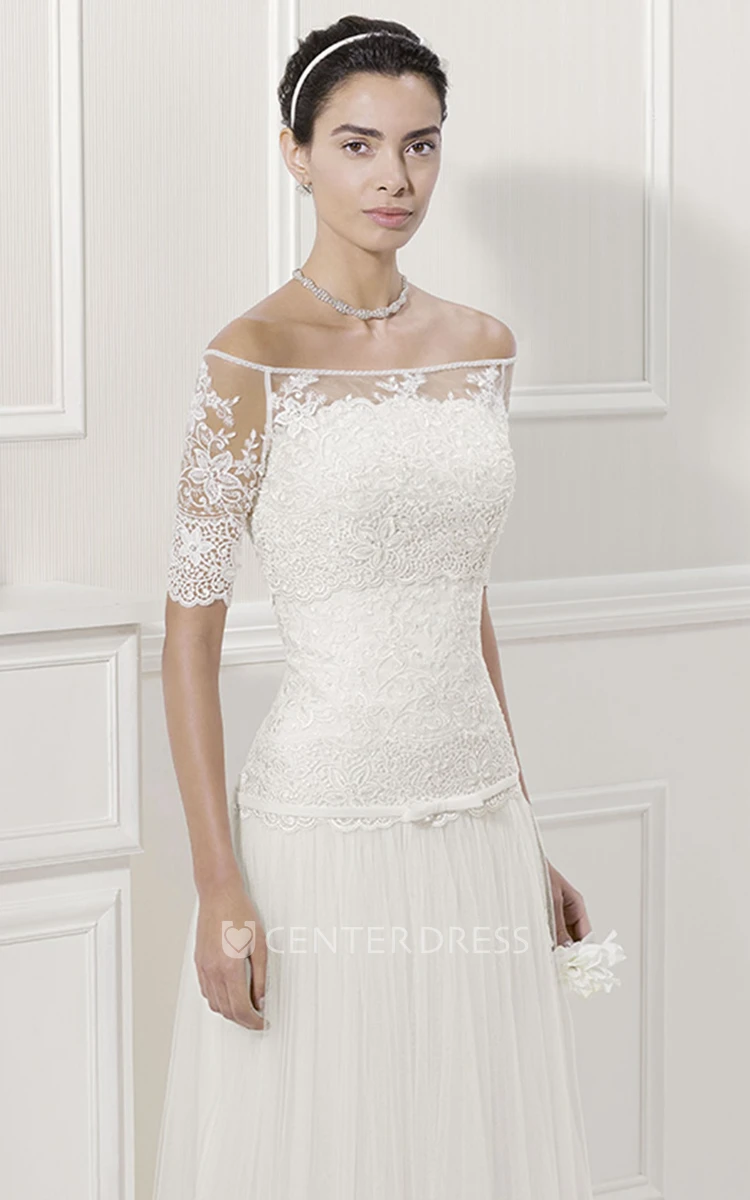 Scalloped Neck Lace Top Tulle Bridal Gown With Off-Shoulder Half Sleeves