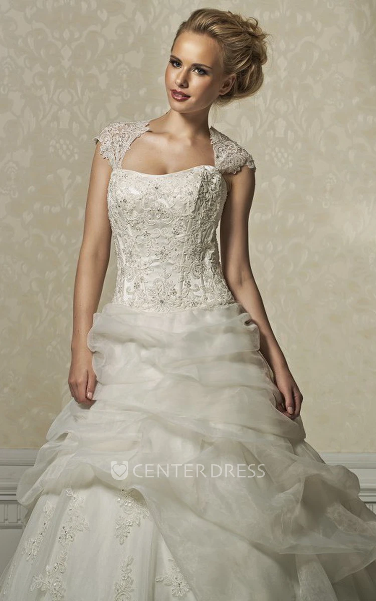 Ball Gown Strapless Floor-Length Appliqued Sleeveless Lace&Organza&Satin Wedding Dress With Pick Up And Cape
