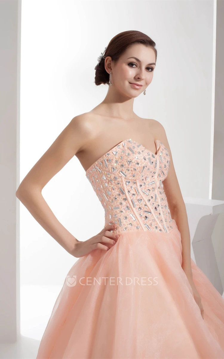 Sweetheart Sleeveless Tulle Ball Gown Prom Dress with Beading