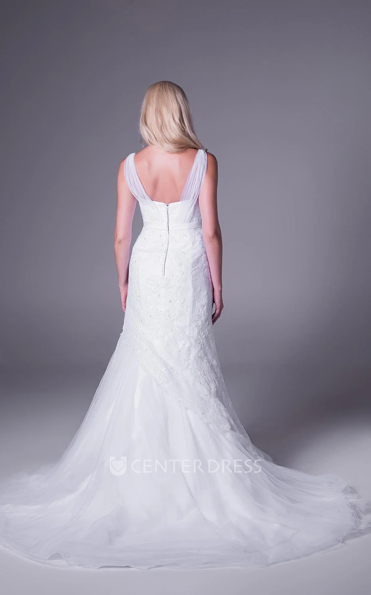 Trumpet Sleeveless Appliqued Floor-Length Strapped Tulle Wedding Dress With Waist Jewellery And Ruffles