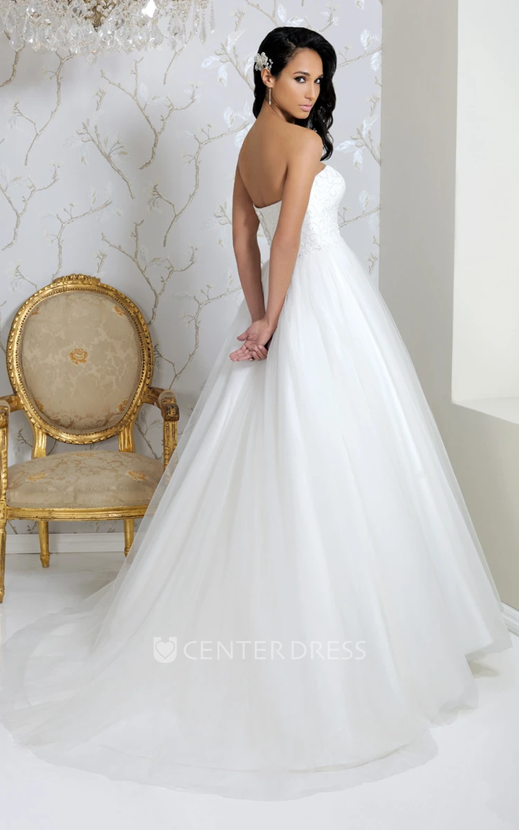 Sweetheart Maxi Beaded Tulle Wedding Dress With Court Train And Lace-Up