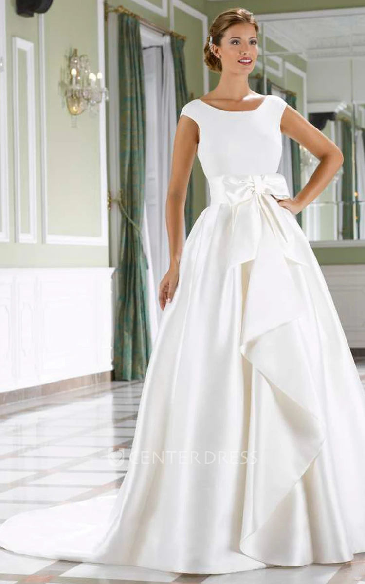 A-Line Draped Scoop-Neck Short-Sleeve Satin Wedding Dress With Bow