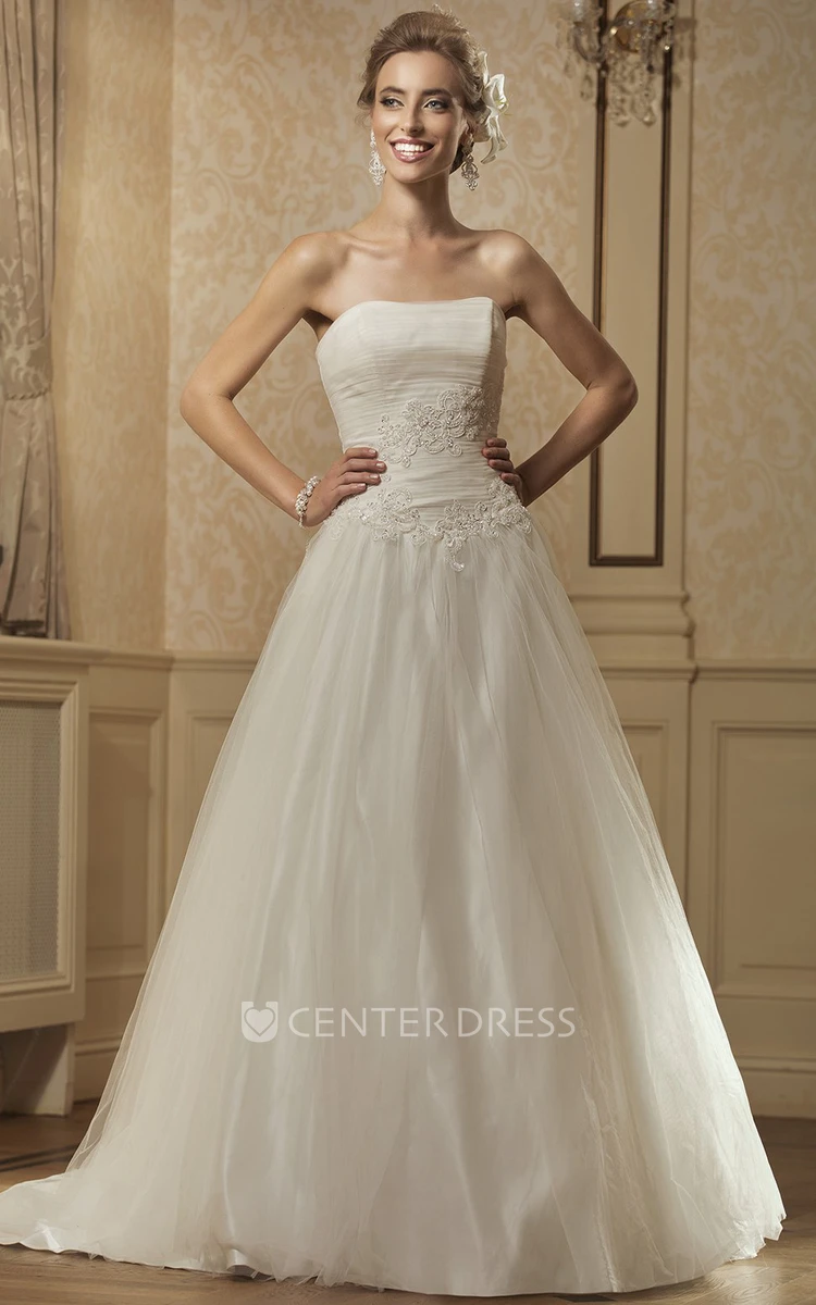 A-Line Strapped Sleeveless Floor-Length Ruched Tulle&Satin Wedding Dress With Appliques