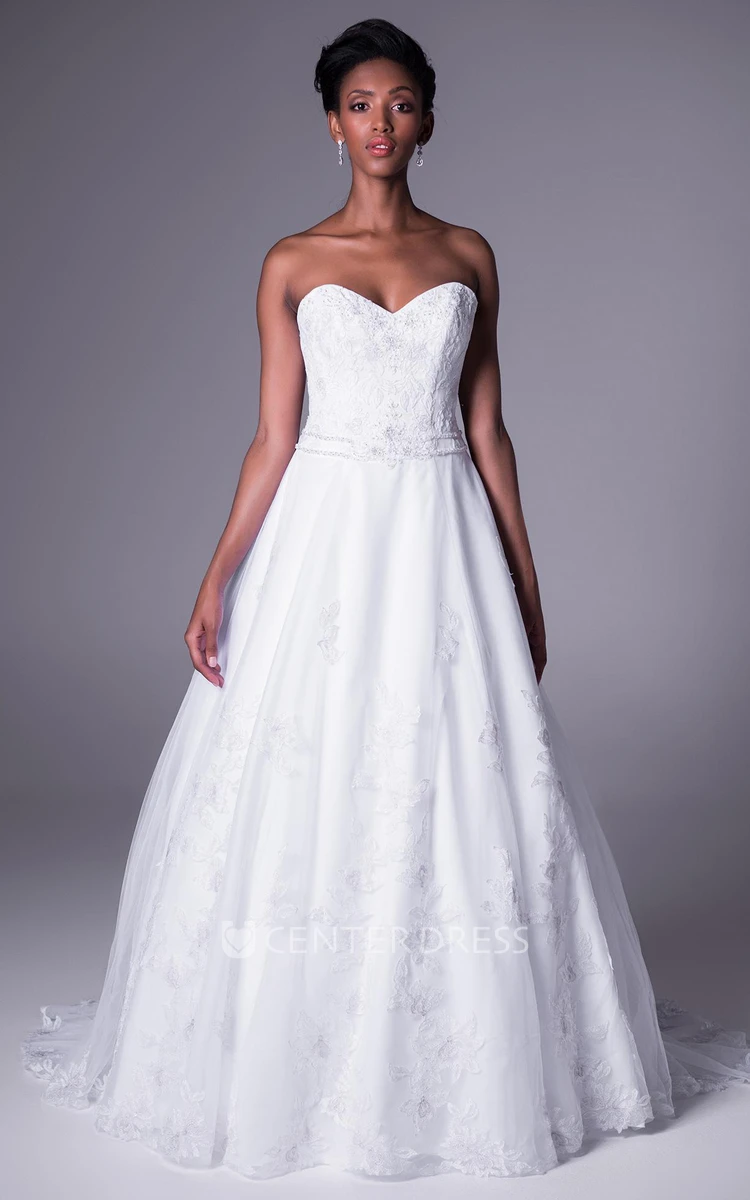A-Line Sleeveless Appliqued Floor-Length Sweetheart Wedding Dress With Beading