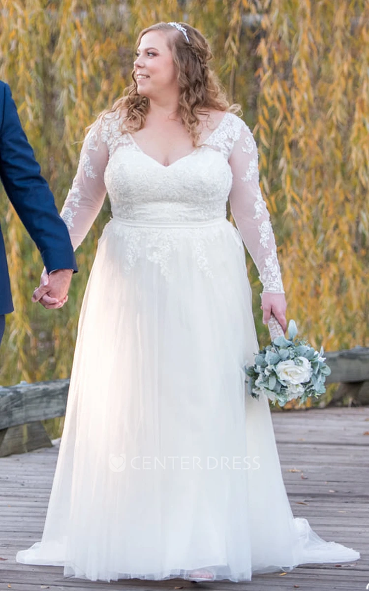 Ethereal Plus Size for Chubby Arms Lace Petal Deep-V Back Country Wedding Dress