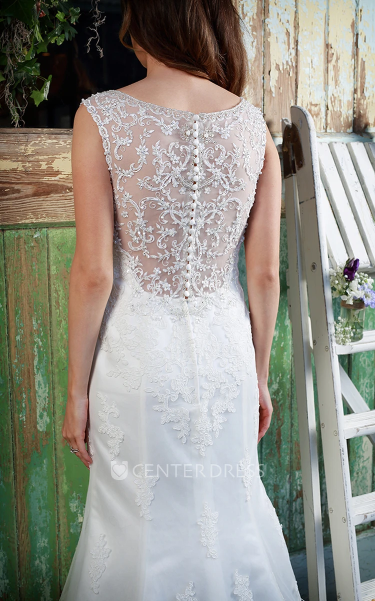 Floor-Length Beaded V-Neck Sleeveless Lace Wedding Dress With Appliques And Illusion