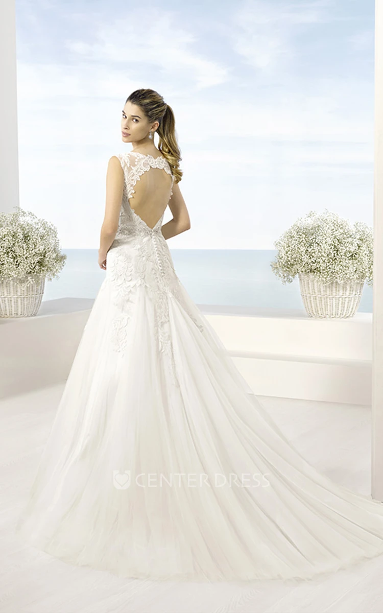 A-Line Floor-Length Sleeveless Appliqued V-Neck Tulle Wedding Dress With Waist Jewellery And Pleats