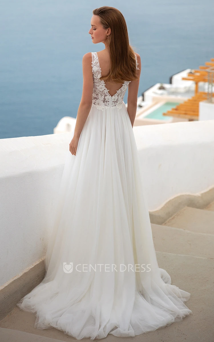 Bohemian A-Line Lace Tulle V-neck Wedding Dress With Low-V Back And Appliques