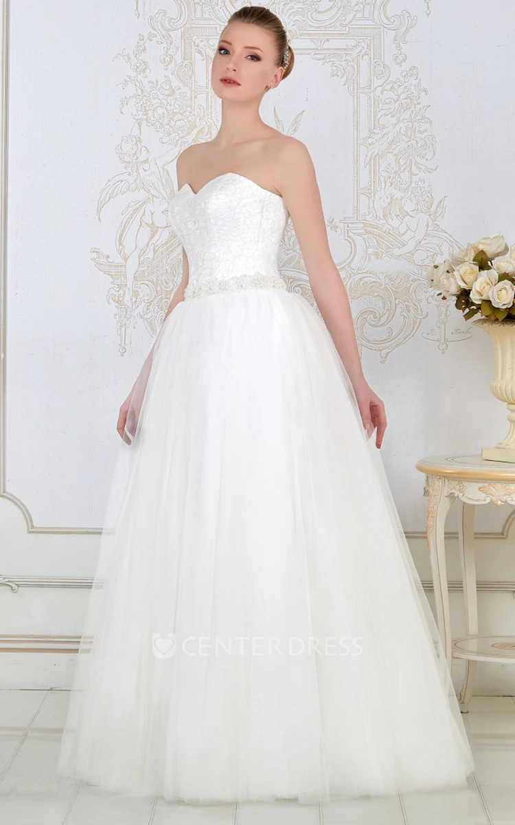 Ball Gown Sweetheart Sleeveless Floor-Length Jeweled Tulle Wedding Dress