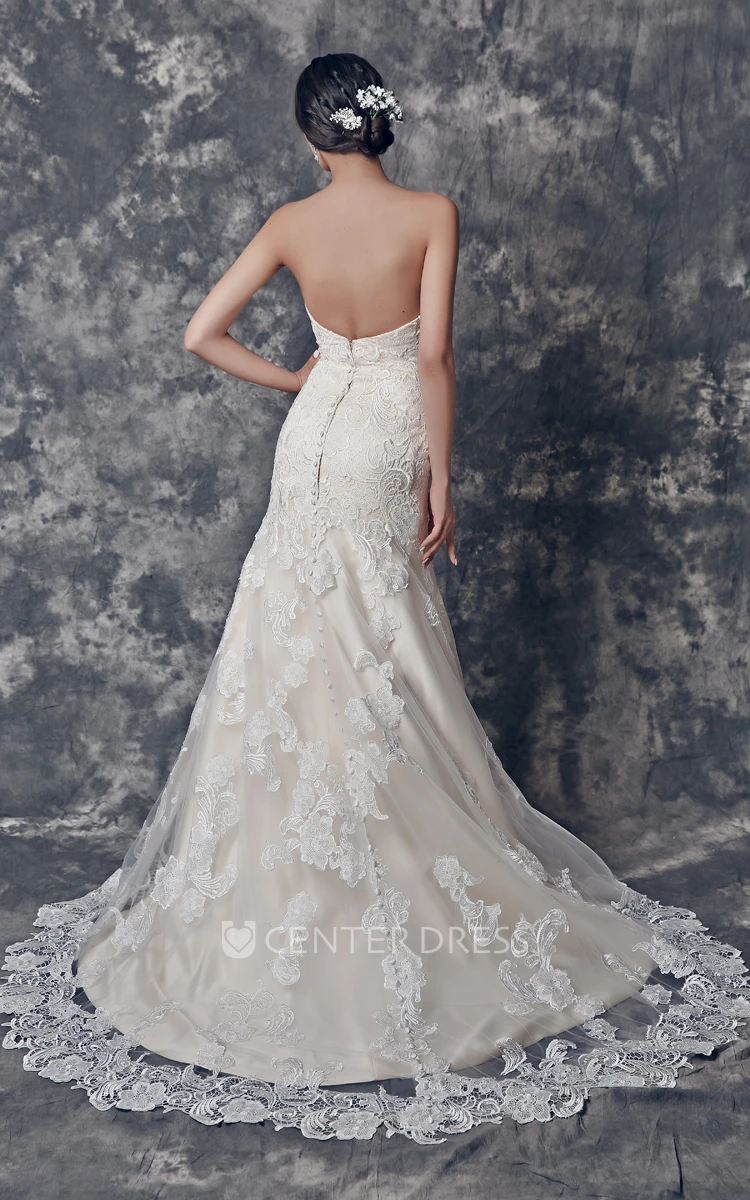 Elegant Sweetheart Fit and Flare Lace Wedding Dress