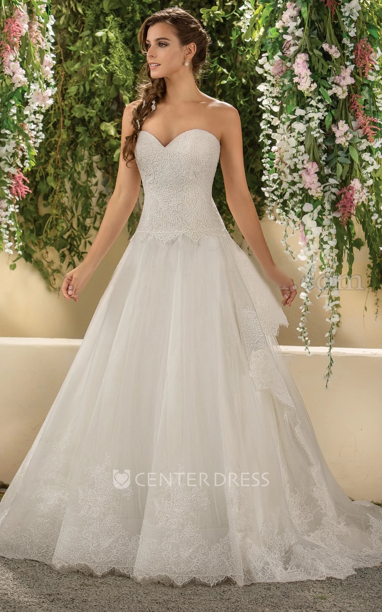 Fabulous Sweetheart A-Line Gown With Lace Bodice