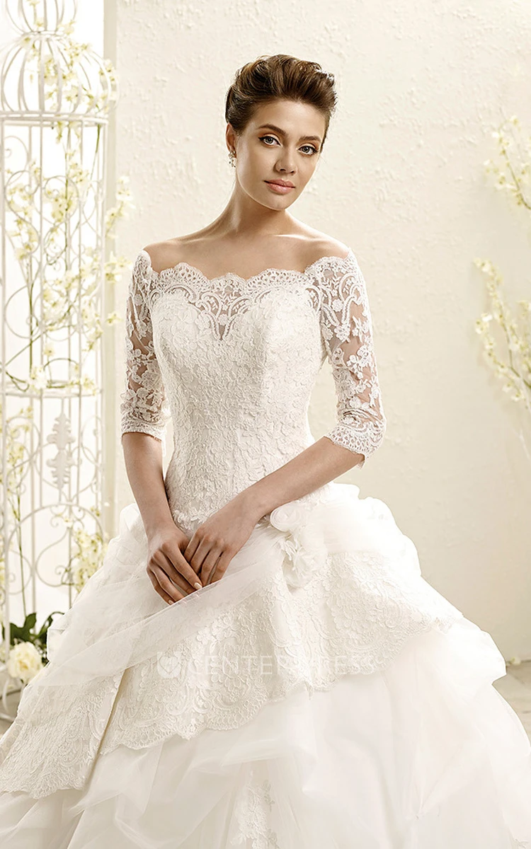 Ball Gown Appliqued Off-The-Shoulder Half-Sleeve Tulle Wedding Dress With Ruffles