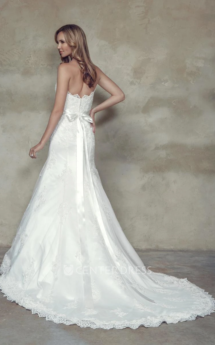 A-Line Jeweled Sweetheart Floor-Length Lace Wedding Dress With Appliques And Bow