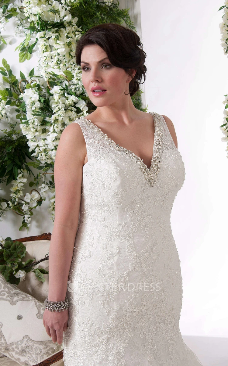 Floor-Length V-Neck Sleeveless Appliqued Lace Plus Size Wedding Dress With Beading