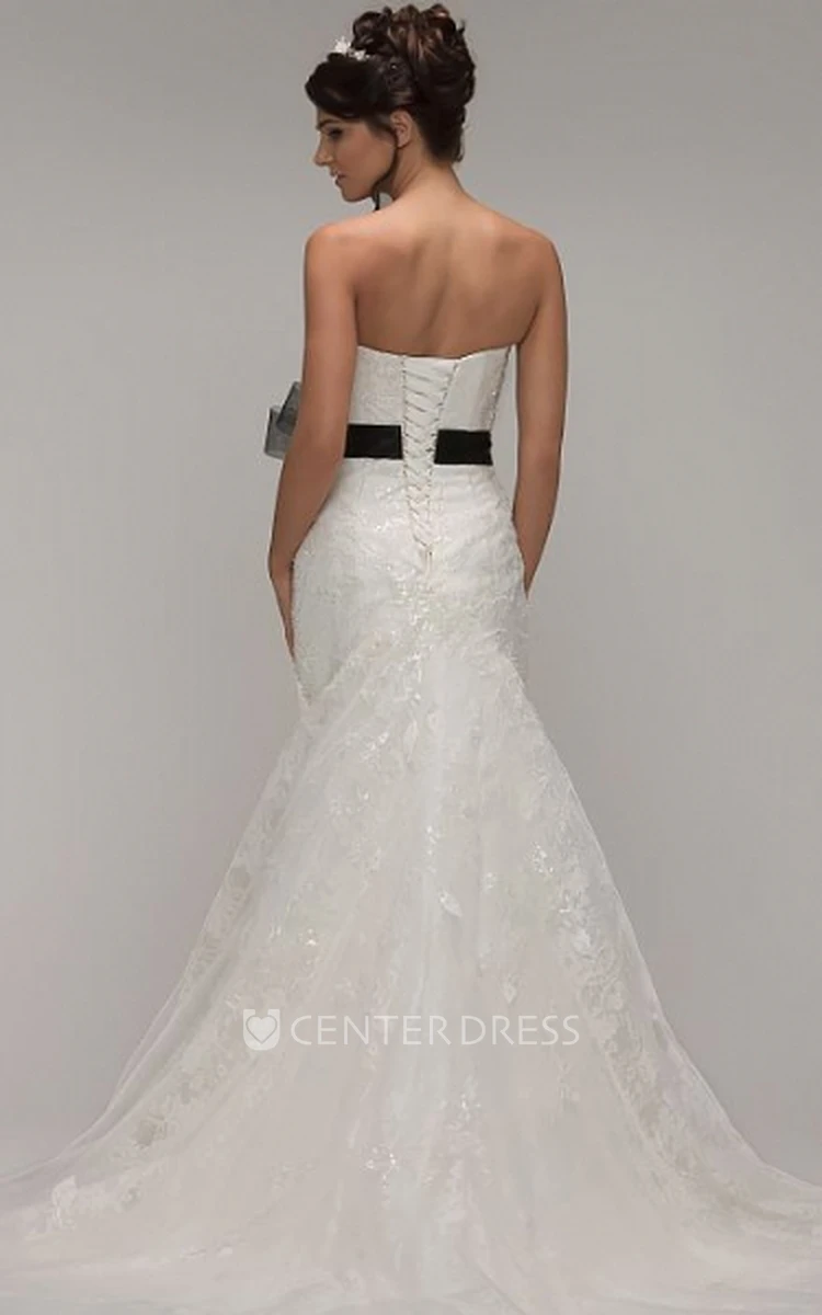 Sheath Long Sweetheart Lace Wedding Dress With Appliques And Corset Back