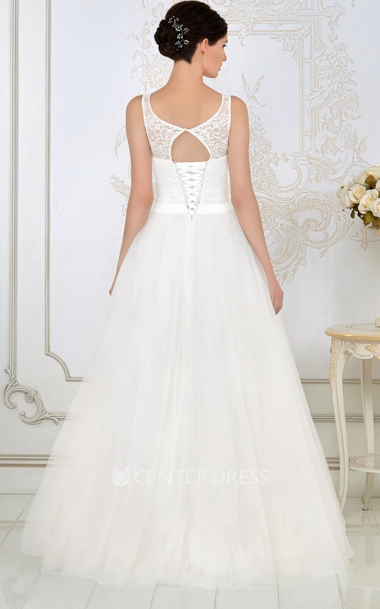 A-Line Scoop-Neck Appliqued Sleeveless Long Tulle Wedding Dress