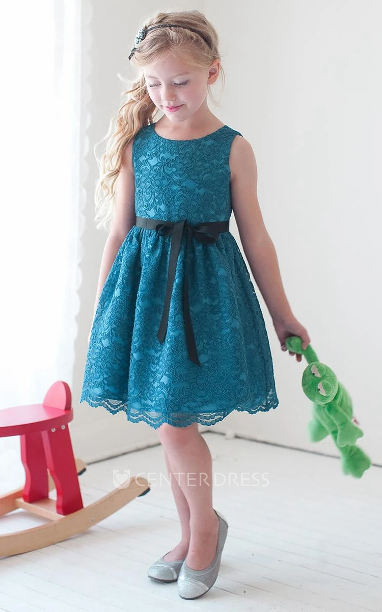 Knee-Length Split Tiered Lace Flower Girl Dress