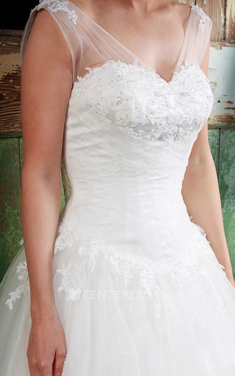 Ball Gown Sleeveless Floor-Length Appliqued Tulle Wedding Dress