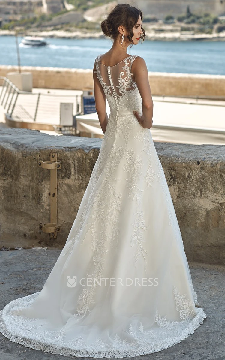 A-Line Sleeveless Floor-Length Scoop-Neck Appliqued Lace Wedding Dress