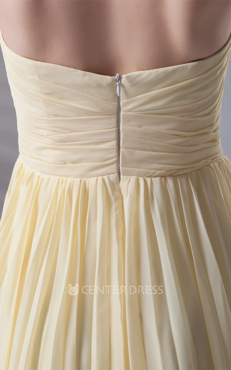 Knee-Length Chiffon Criss-Cross Sweetheart Bridesmaid Dress with Pleats
