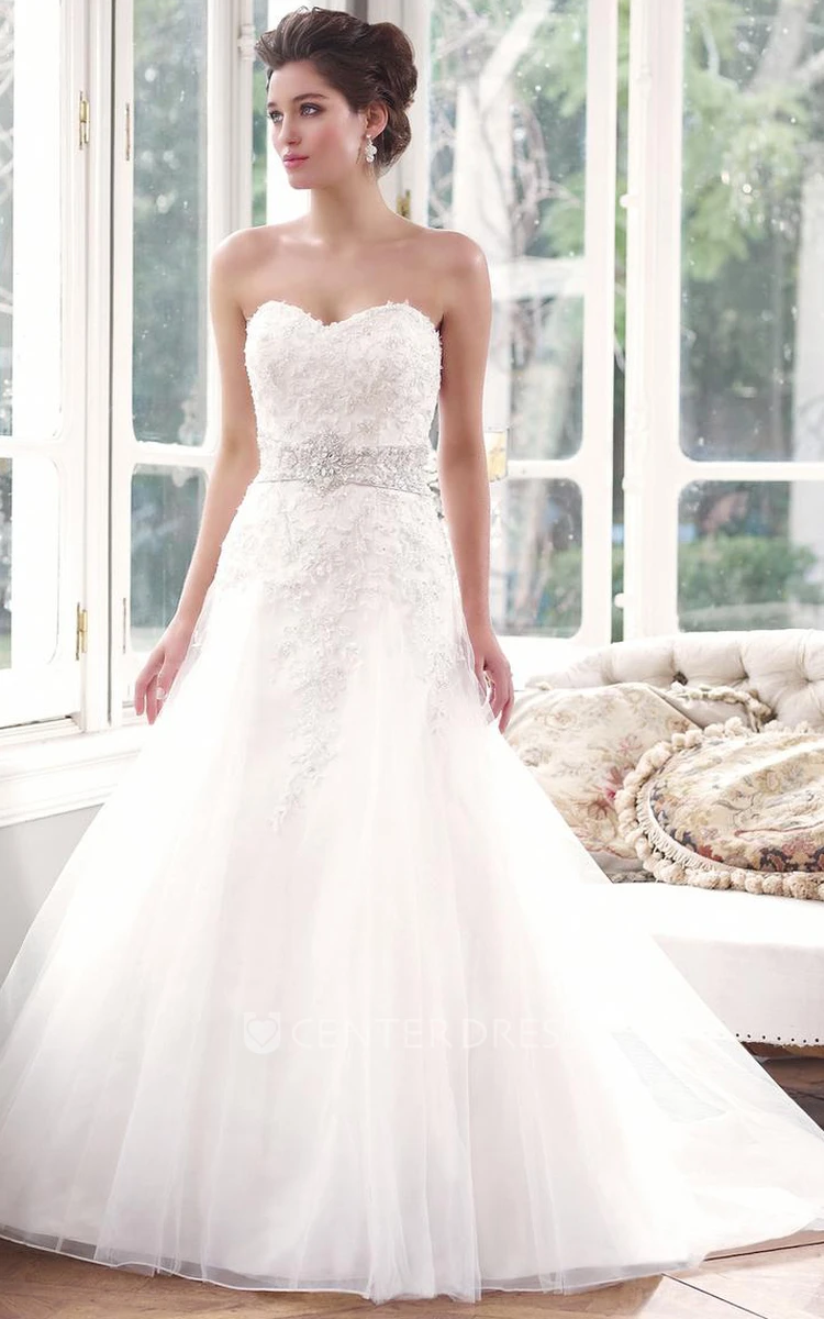 A-Line Sweetheart Jeweled Maxi Tulle&Lace Wedding Dress With Appliques And Cape