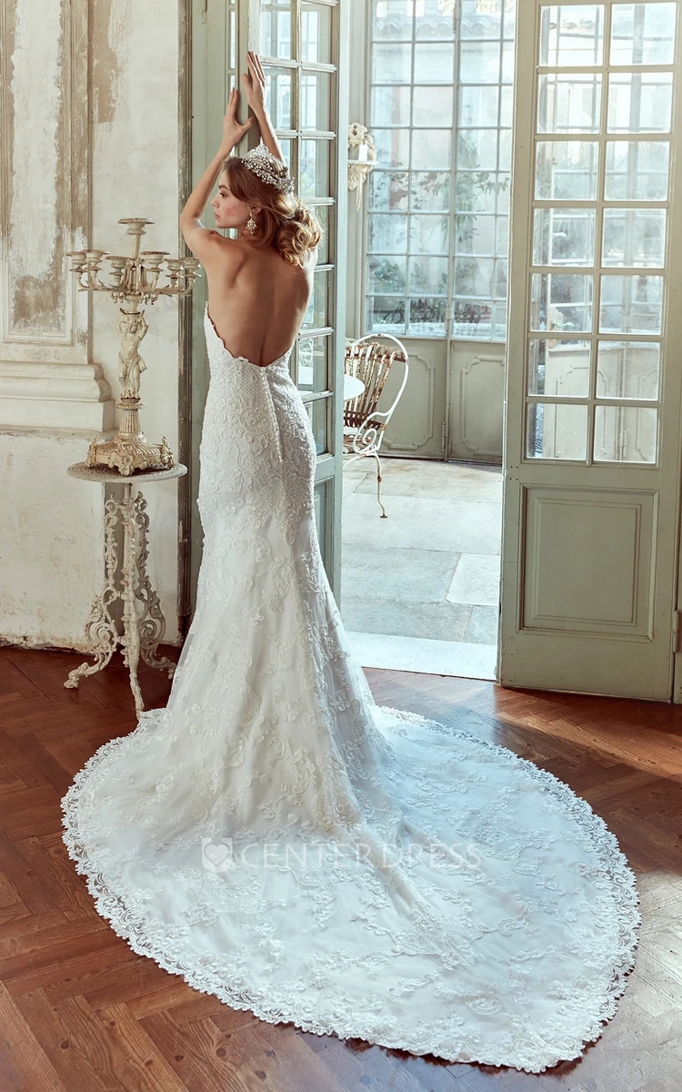 Sweetheart Sheath Gown With Lace Appliques And Court Train