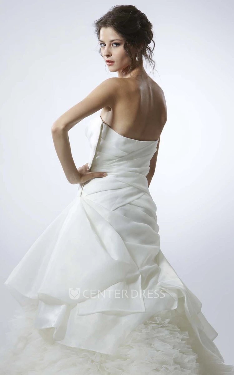 A-Line Floor-Length Sleeveless Strapless Ruffled Satin Wedding Dress With Backless Style And Beading