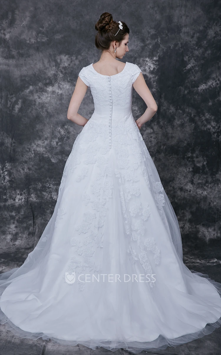 Vintage Style Modest Lace Cap Sleeve Wedding Dress With Court Train