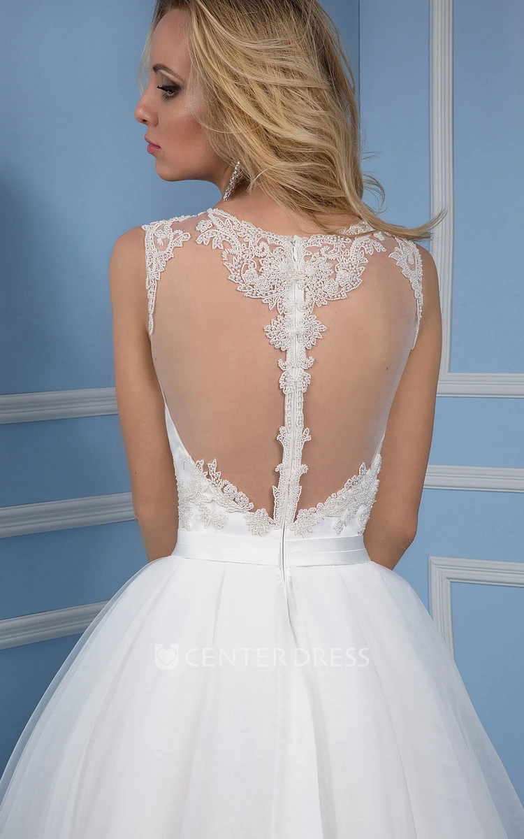 Ball-Gown Maxi Sleeveless Appliqued Scoop Tulle Wedding Dress With Illusion Back