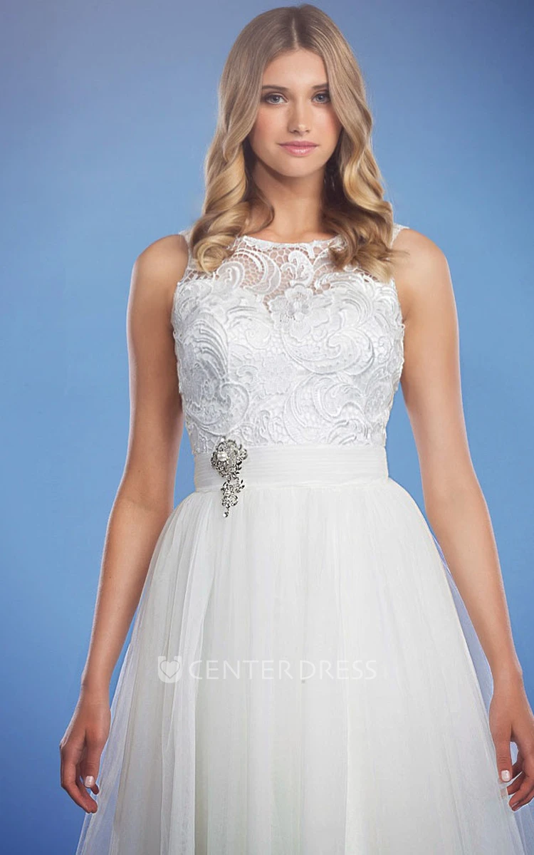 A-Line Sleeveless Jewel Floor-Length Appliqued Tulle Wedding Dress With Broach And Keyhole Back