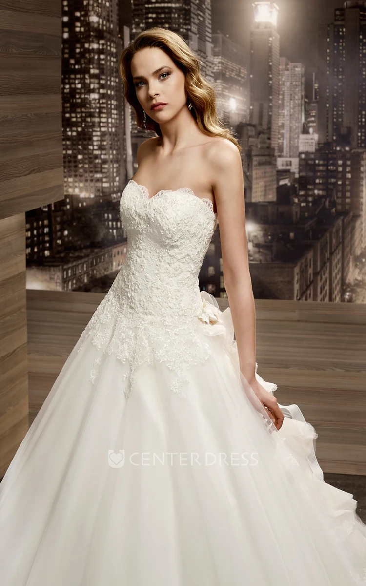 Strapless Appliques A-line Wedding Gown with Ruching Train and Lace-up Back