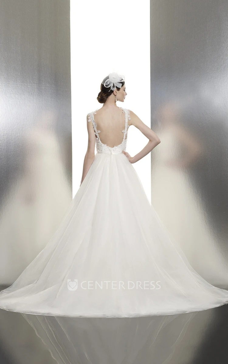 A-Line Appliqued Sleeveless Long Lace&Tulle Wedding Dress With Court Train And Backless Style