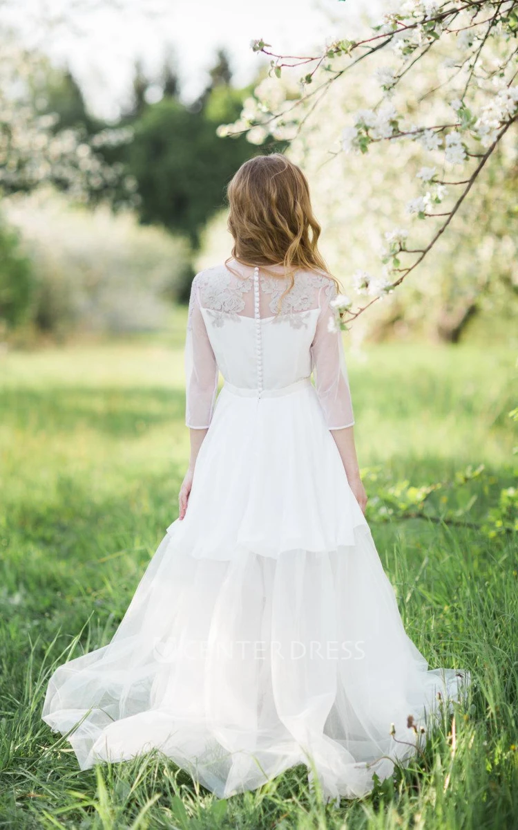 Lace Weddig Dress With Appliques Button