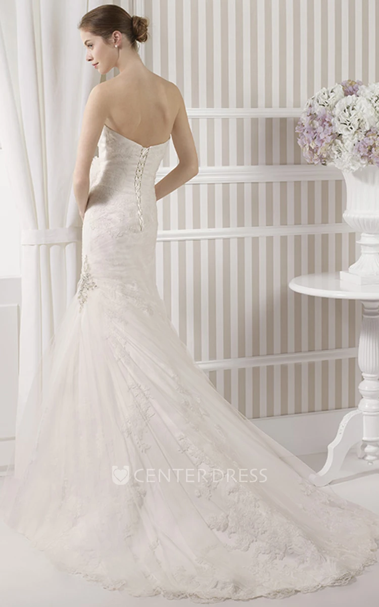 Trumpet Floor-Length Sweetheart Lace Wedding Dress With Appliques And Corset Back