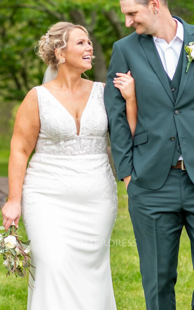 Romantic Plus Size Sheath V-neck Elegant Lace Sweep Train Open Back White Wedding Dress