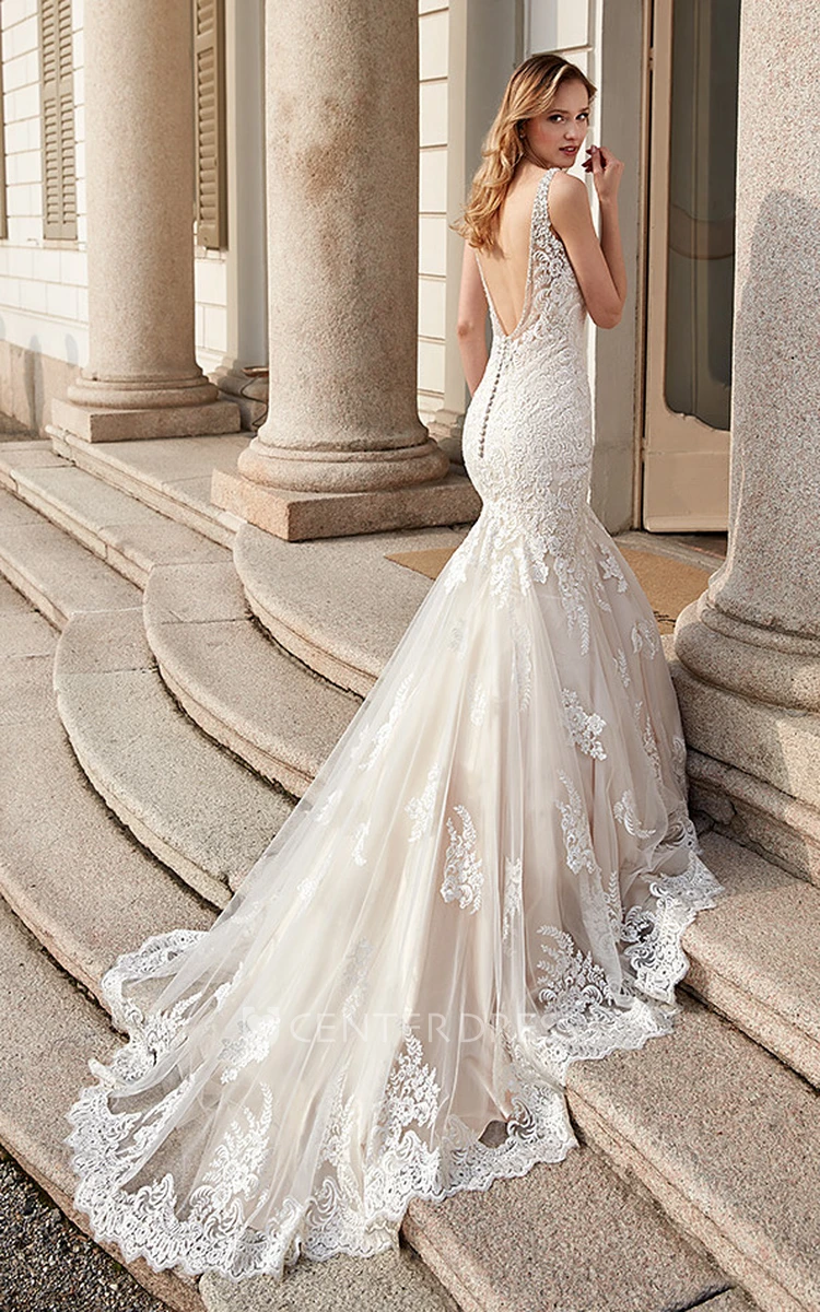 Trumpet Sleeveless Long Appliqued V-Neck Lace&Tulle Wedding Dress With Pleats