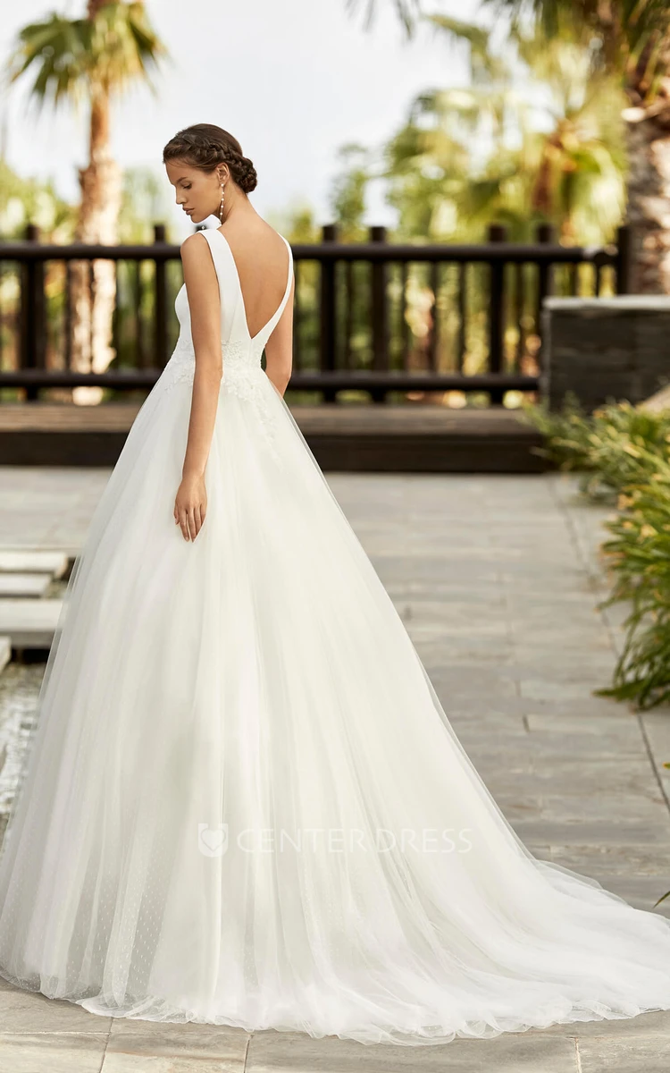 Lace Appliqued Scoop Neckline Sleeveless And Deep V-back Tulle Bridal Ballgown Dress