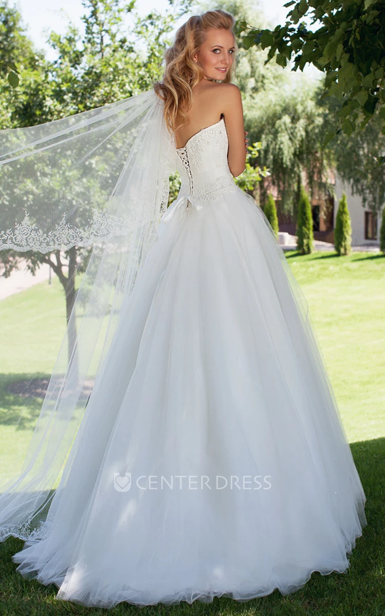 Maxi Ball Gown Appliqued Sweetheart Sleeveless Tulle Wedding Dress