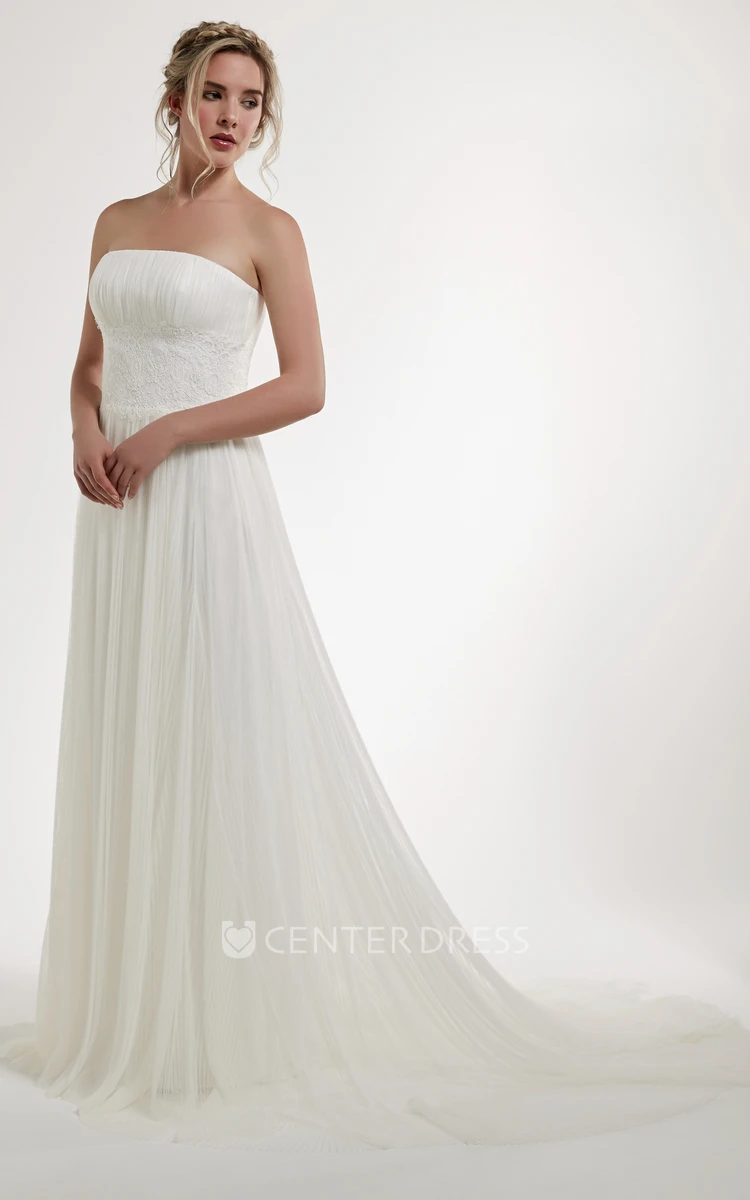 A-Line Sleeveless Maxi Appliqued Strapless Tulle Wedding Dress With Zipper Back And Court Train