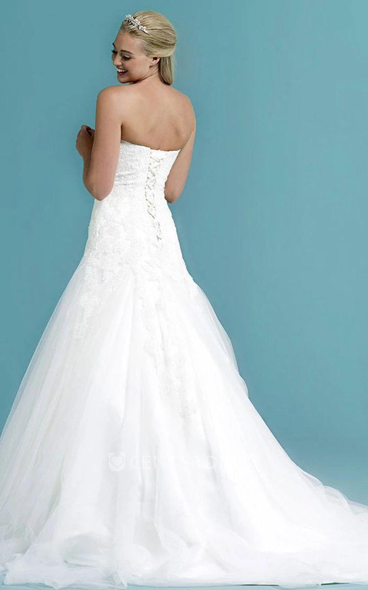 A-Line Sleeveless Strapless Appliqued Maxi Tulle Wedding Dress