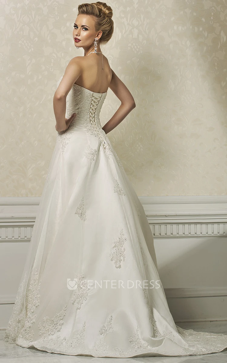A-Line Appliqued Strapless Long Sleeveless Lace&Satin Wedding Dress With Side Draping