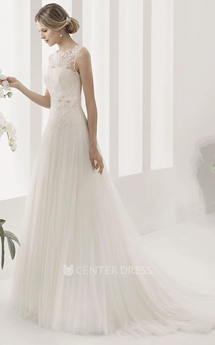 Scalloped Neck Tulle Ball Gown With Lace Bodice And Pleated Skirt