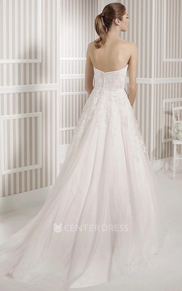A-Line Sleeveless Strapless Appliqued Maxi Tulle&Satin Wedding Dress With Bow And Backless Style